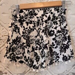 ANGEL BIBA BOUTIQUE BRAND FLORAL PETAL SHORTS SZ 8